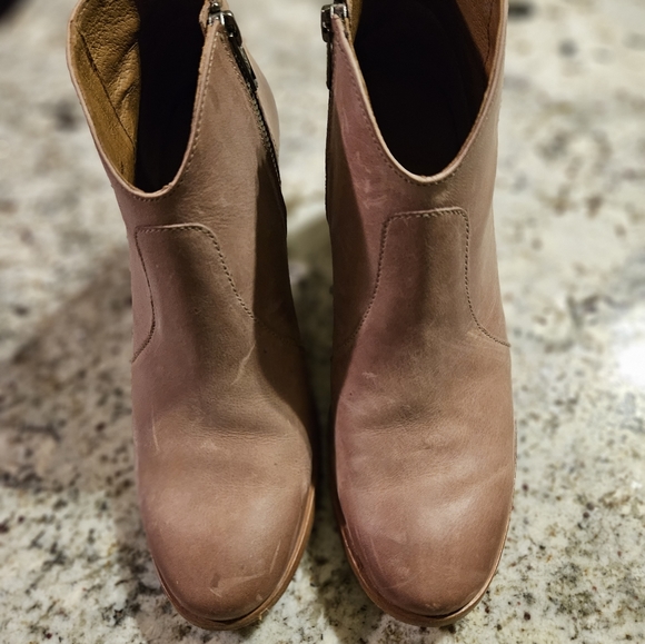 Frye Shoes - Frye Boots Nora Zip Short Boots Dusty Rose